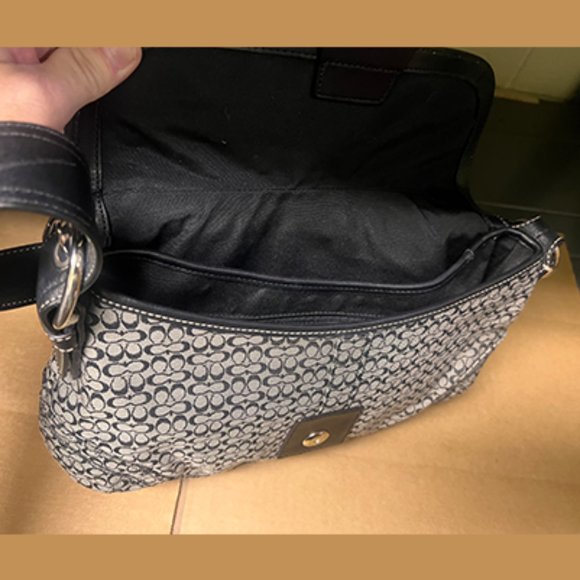 Coach Soho Shoulder Bag, Authentic-F12309 In Classic C's On Front & Back - Picture 3 of 3